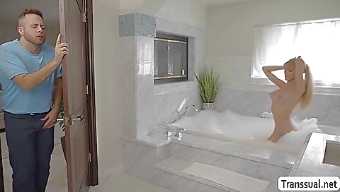 Busty whore has her big dick drilled and then deepthroated